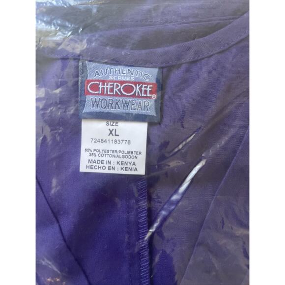 Grape Cherokee Scrubs Workwear Unisex V Neck Top 4777 GRPW NWT - Picture 2 of 4